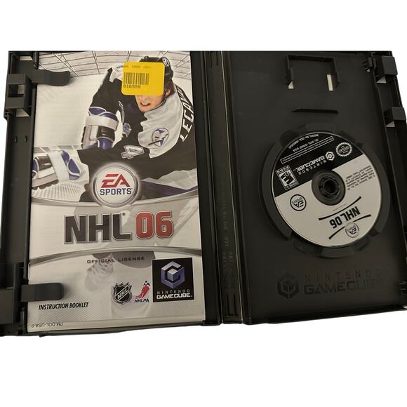Nintendo GameCube NHL 06 - Picture 3 of 3